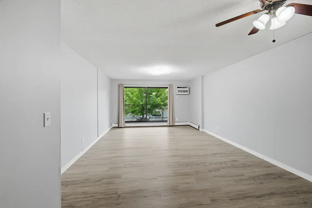 1871 Silver Bell Road #107 Eagan, MN 55122