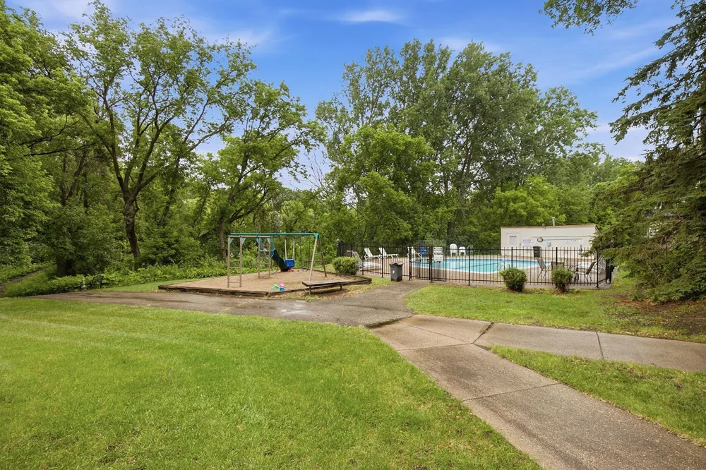 1871 Silver Bell Road #107 Eagan, MN 55122