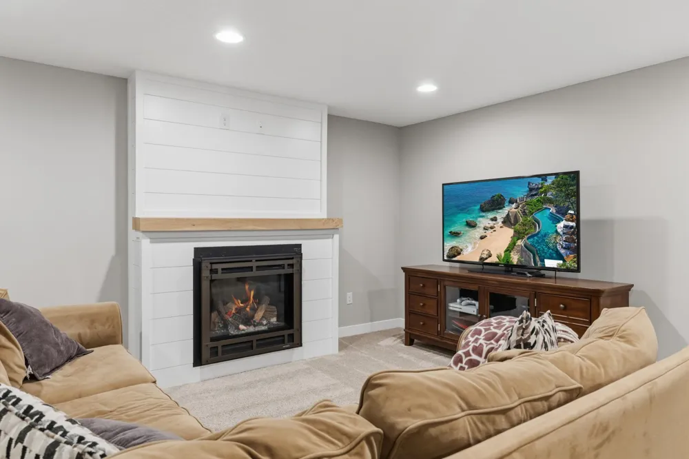 1685 6th Avenue W Shakopee, MN 55379