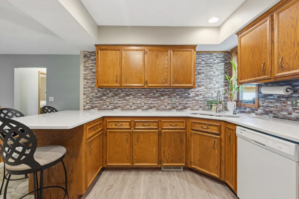 1685 6th Avenue W Shakopee, MN 55379