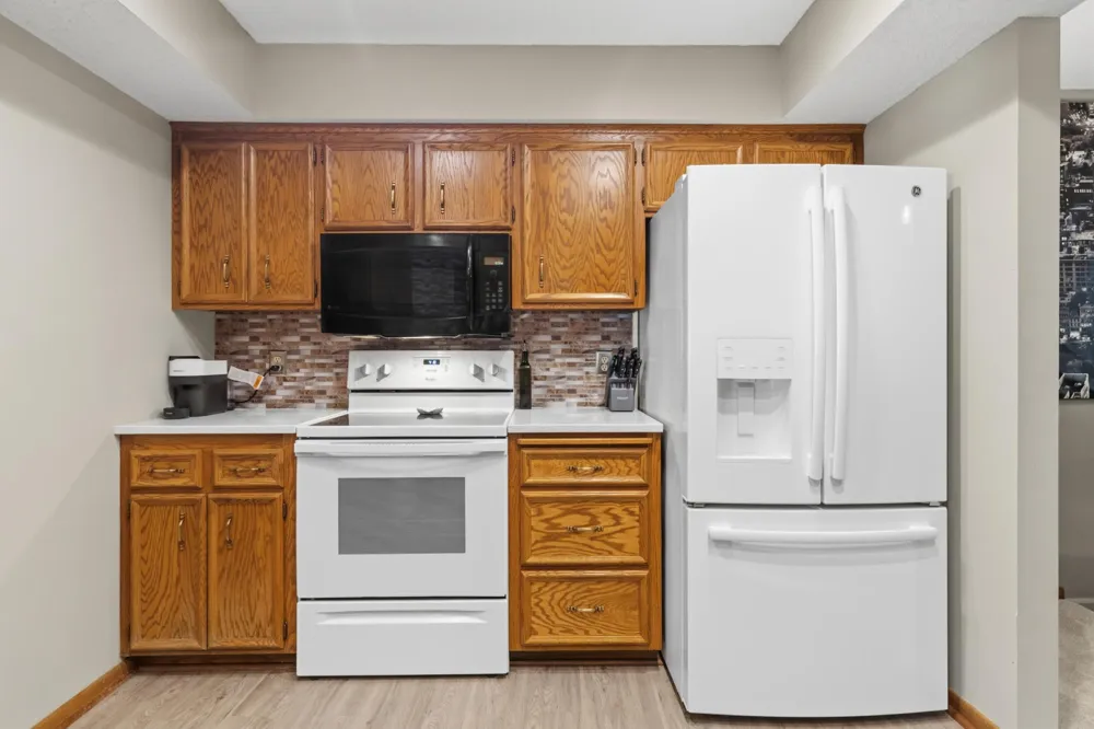 1685 6th Avenue W Shakopee, MN 55379