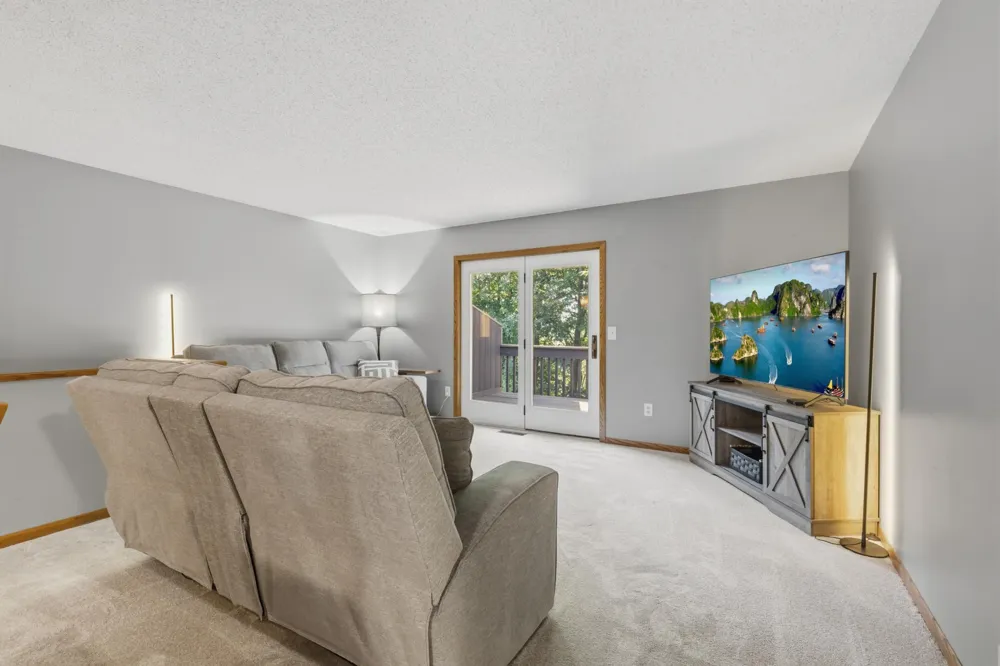 1685 6th Avenue W Shakopee, MN 55379