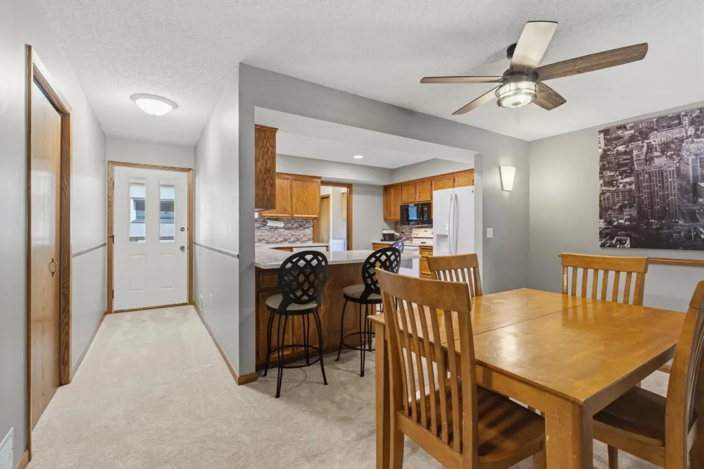1685 6th Avenue W Shakopee, MN 55379