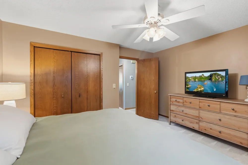 1685 6th Avenue W Shakopee, MN 55379
