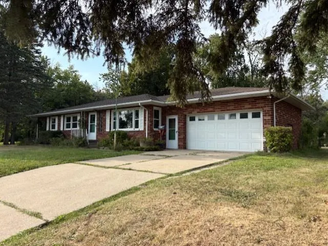 1445 Floral Drive W Arden Hills, MN 55112