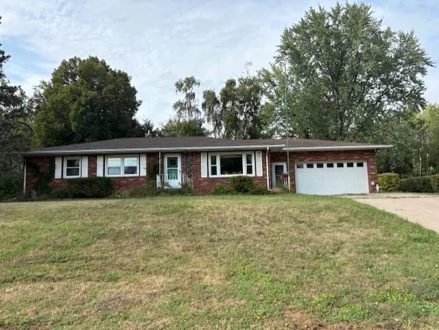 1445 Floral Drive W Arden Hills, MN 55112