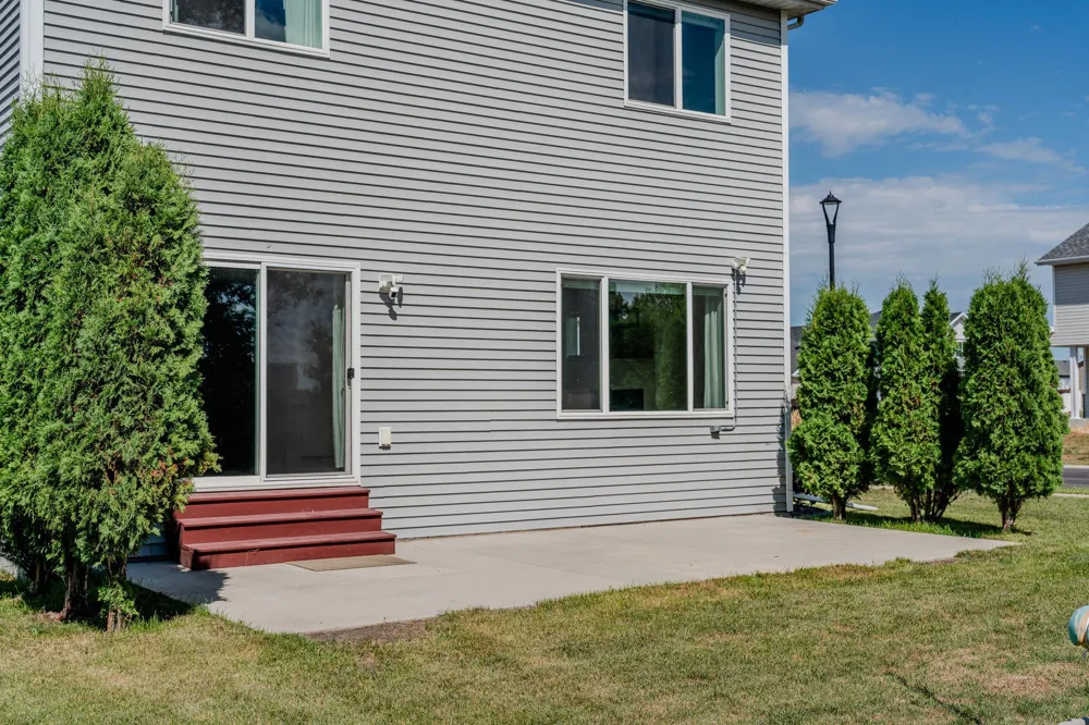 6204 63rd Avenue S Fargo, ND 58104