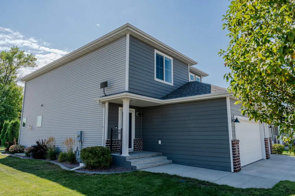 6204 63rd Avenue S Fargo, ND 58104