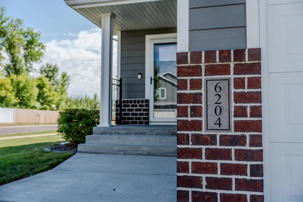 6204 63rd Avenue S Fargo, ND 58104