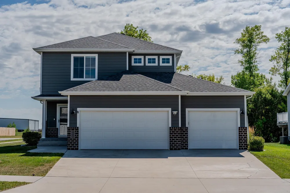 6204 63rd Avenue S Fargo, ND 58104