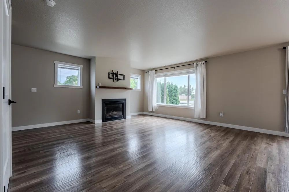 6204 63rd Avenue S Fargo, ND 58104
