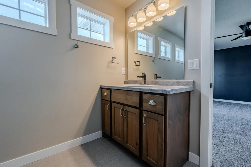 6204 63rd Avenue S Fargo, ND 58104