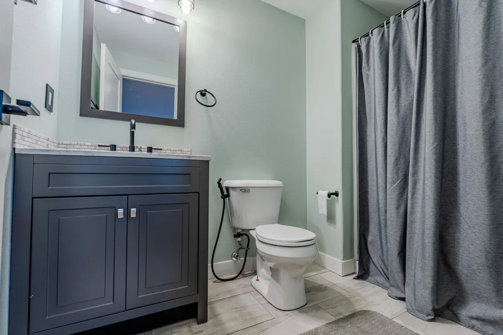 6204 63rd Avenue S Fargo, ND 58104
