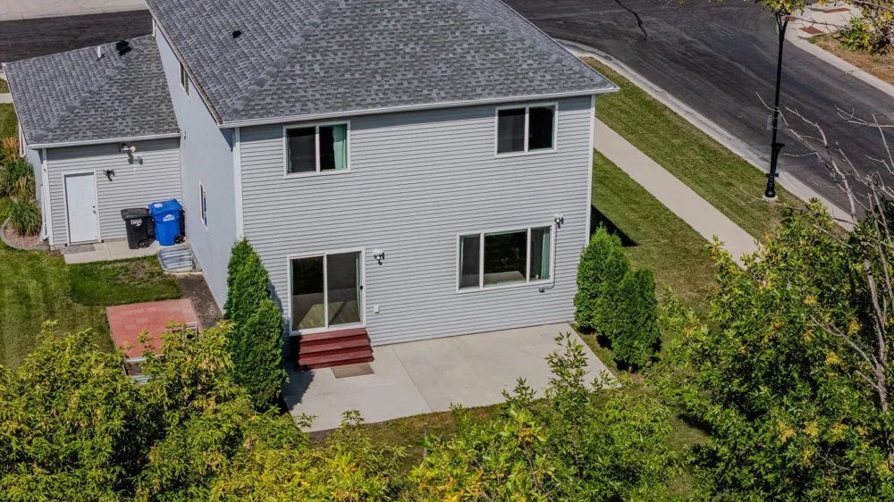 6204 63rd Avenue S Fargo, ND 58104