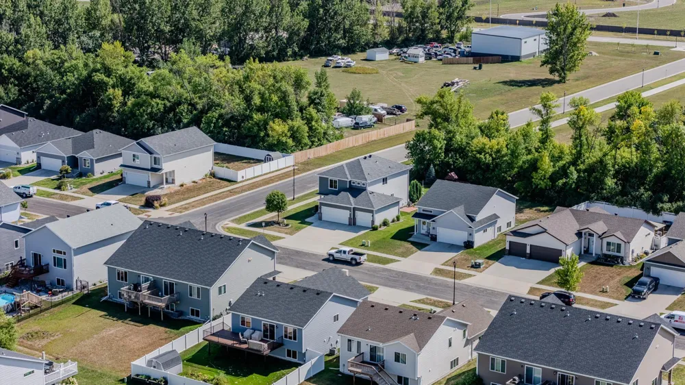 6204 63rd Avenue S Fargo, ND 58104