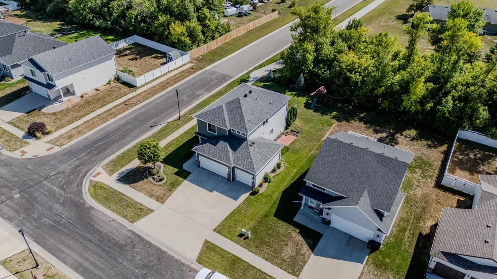 6204 63rd Avenue S Fargo, ND 58104