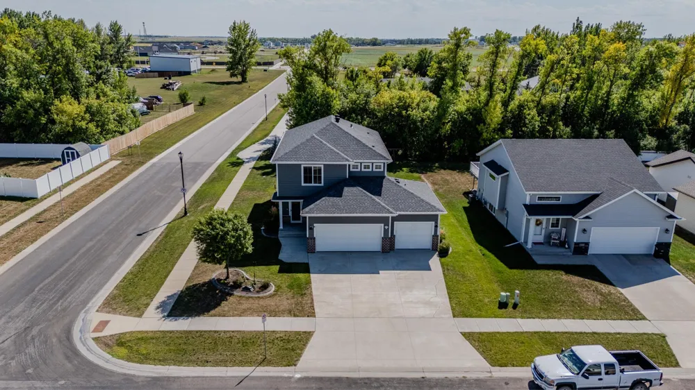 6204 63rd Avenue S Fargo, ND 58104