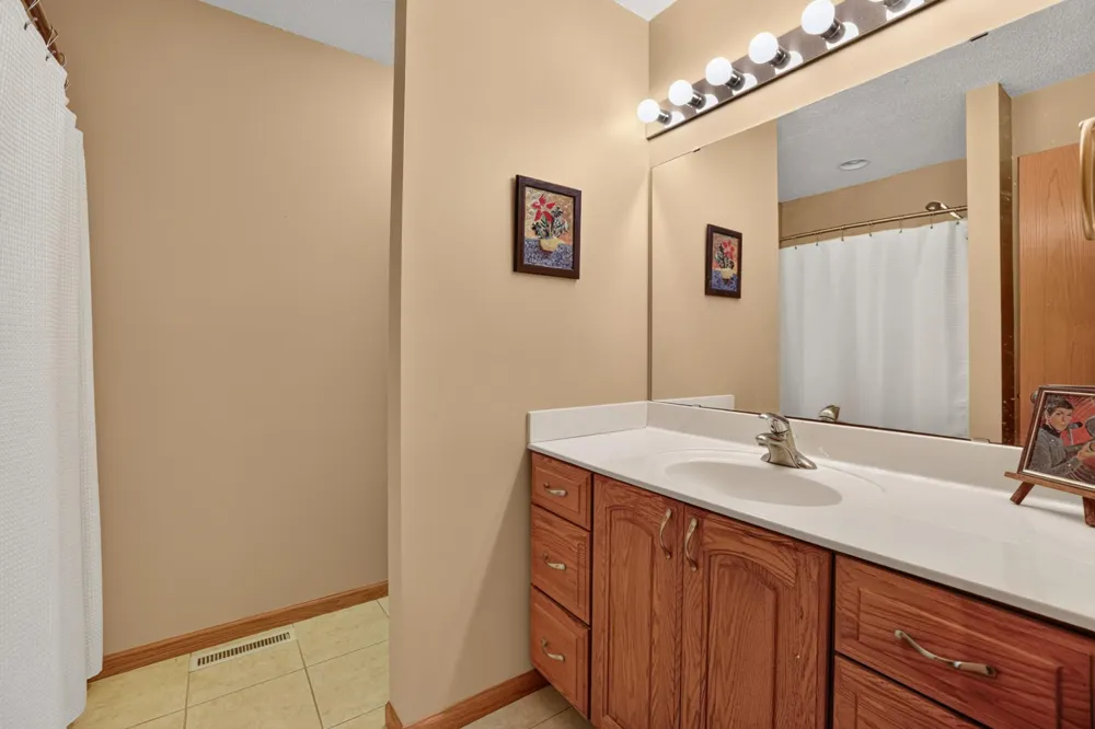 305 Salem Point Drive SW Rochester, MN 55902