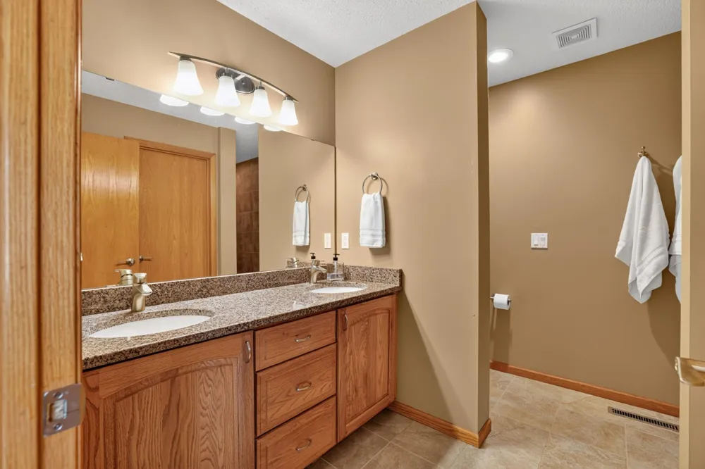 305 Salem Point Drive SW Rochester, MN 55902