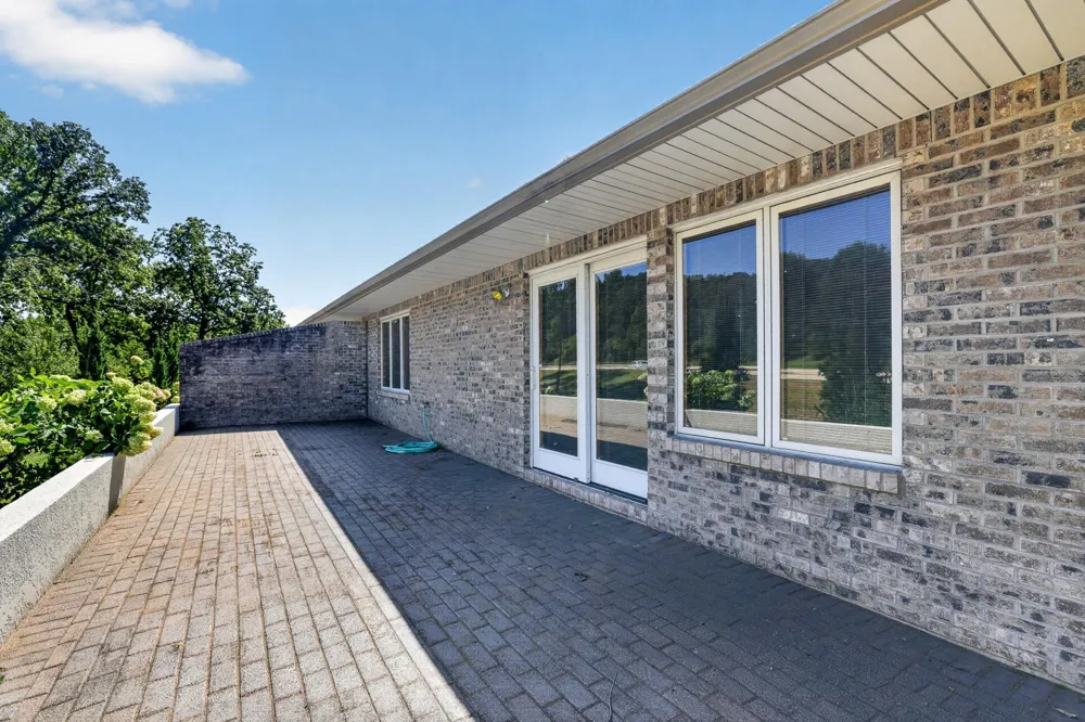 305 Salem Point Drive SW Rochester, MN 55902