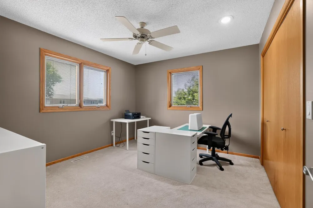 305 Salem Point Drive SW Rochester, MN 55902