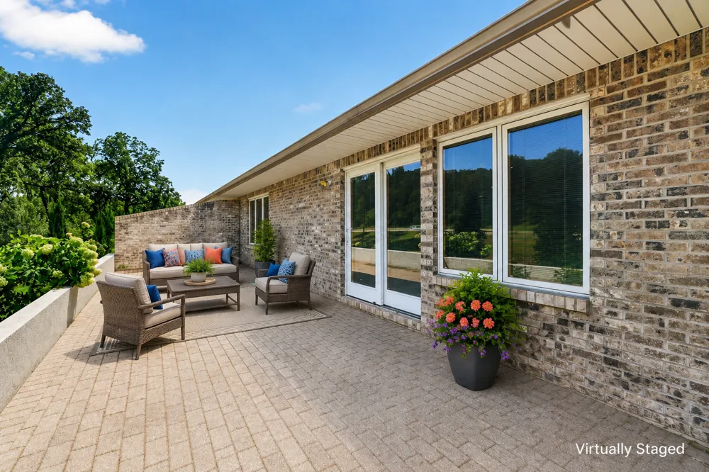 305 Salem Point Drive SW Rochester, MN 55902