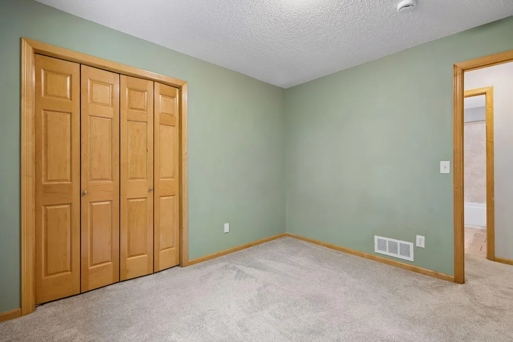13499 Caramel Trail Eden Prairie, MN 55346