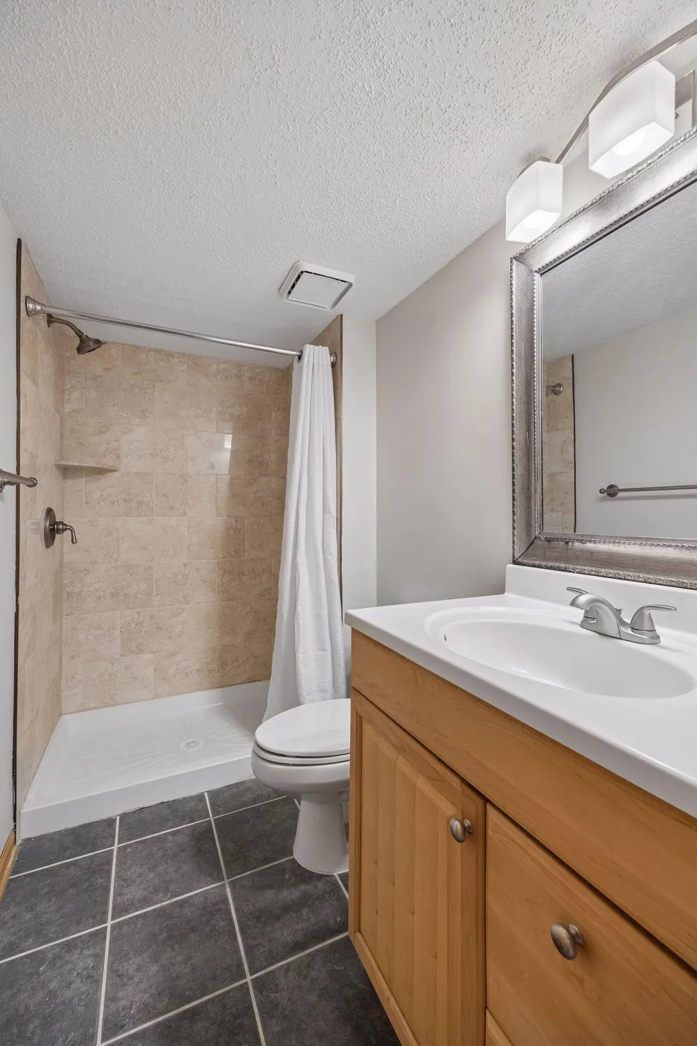 13499 Caramel Trail Eden Prairie, MN 55346