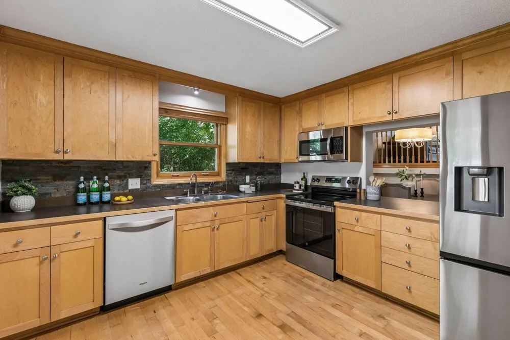 13499 Caramel Trail Eden Prairie, MN 55346