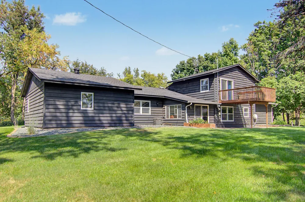 30155 Norway Drive NW Cambridge, MN 55008