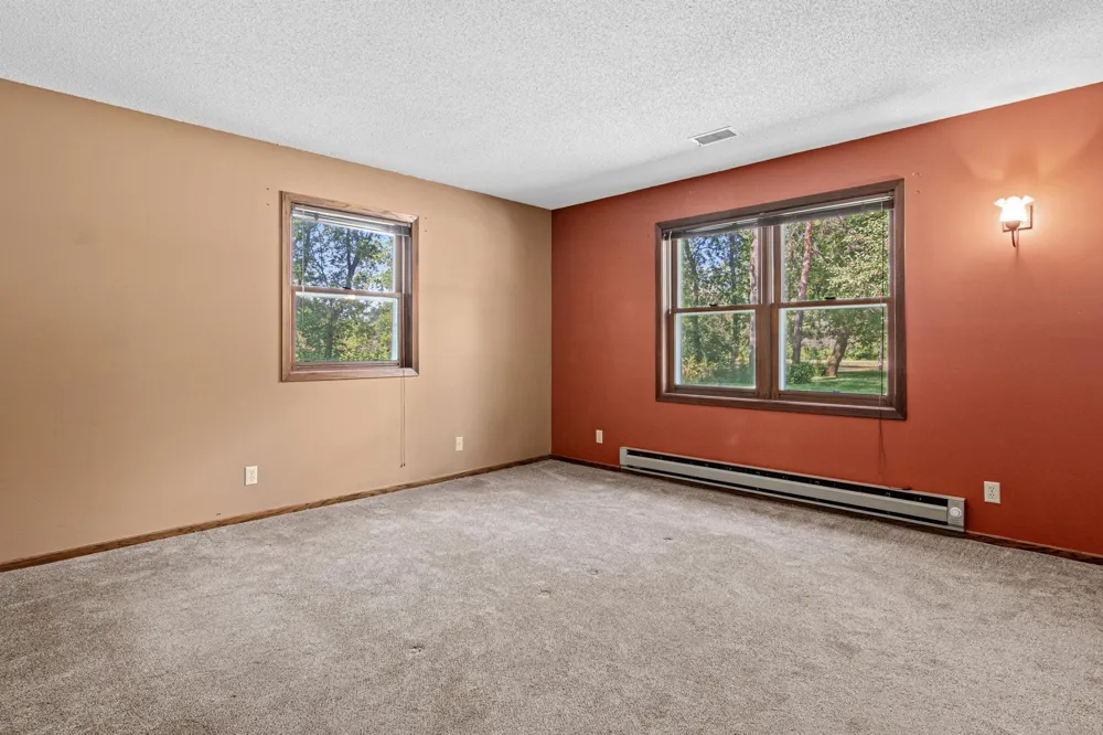 30155 Norway Drive NW Cambridge, MN 55008
