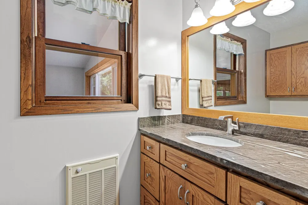 30155 Norway Drive NW Cambridge, MN 55008