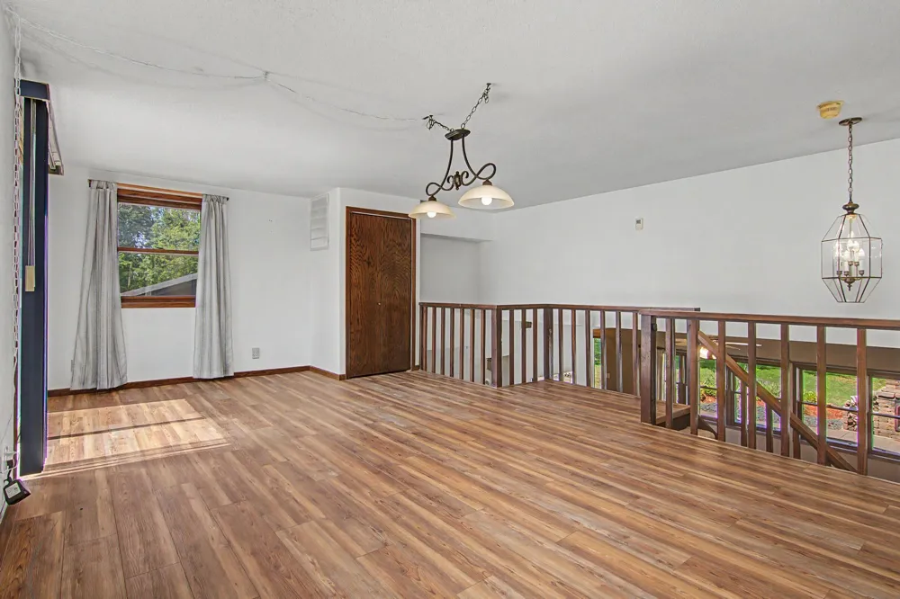 30155 Norway Drive NW Cambridge, MN 55008