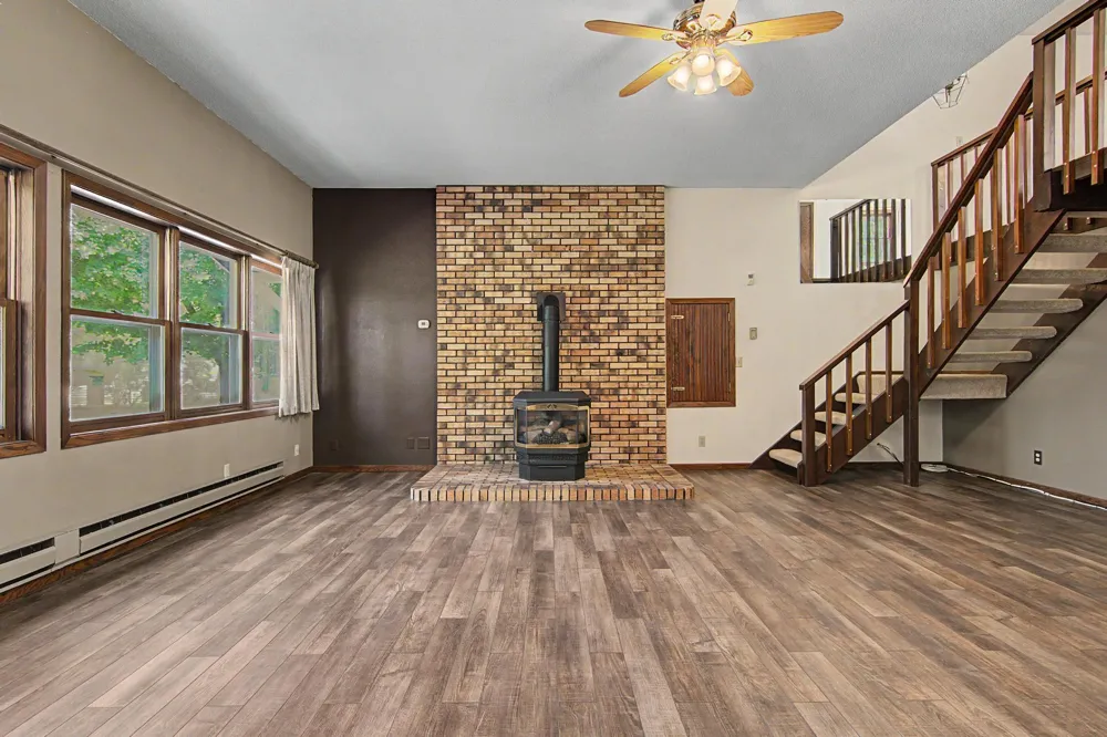 30155 Norway Drive NW Cambridge, MN 55008