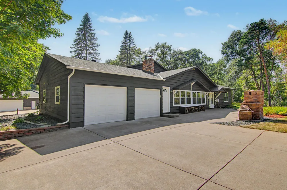 30155 Norway Drive NW Cambridge, MN 55008
