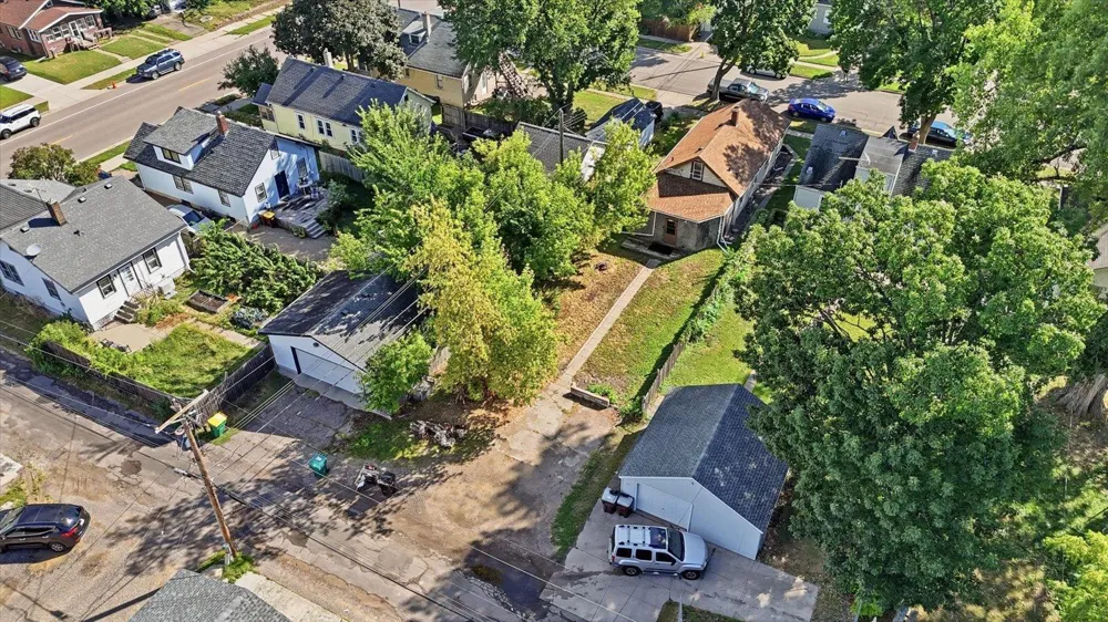 1015 Kruse Street West Saint Paul, MN 55118