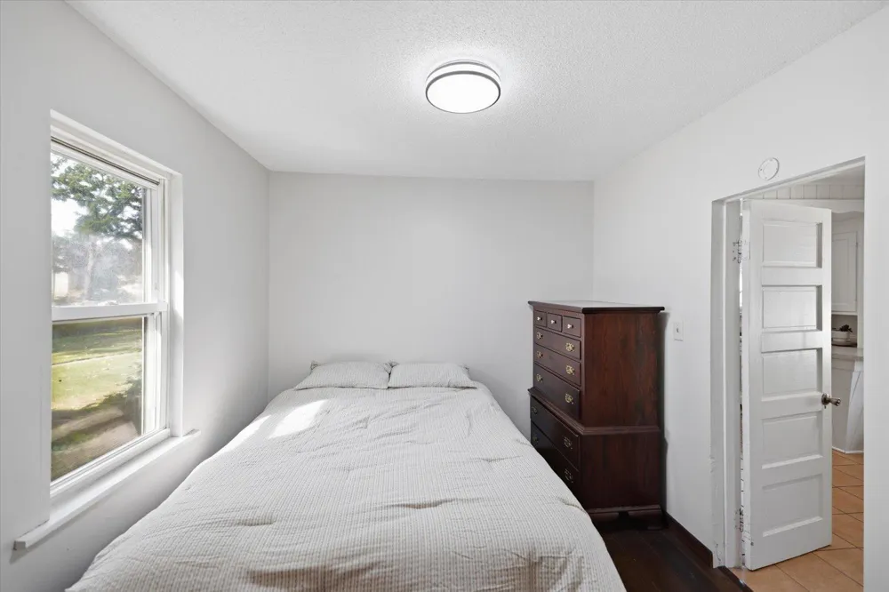 1015 Kruse Street West Saint Paul, MN 55118