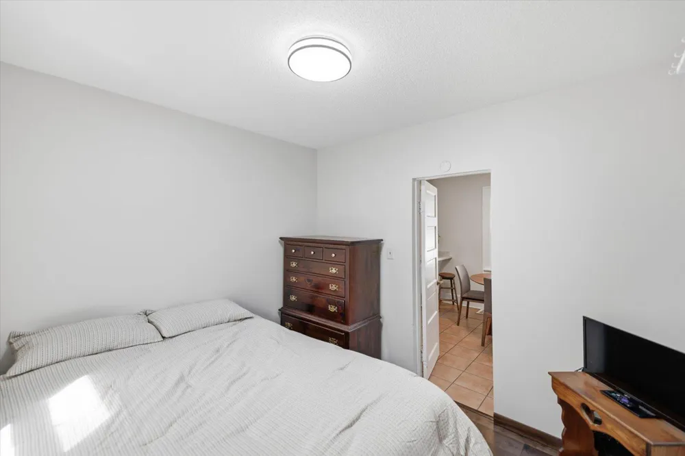 1015 Kruse Street West Saint Paul, MN 55118