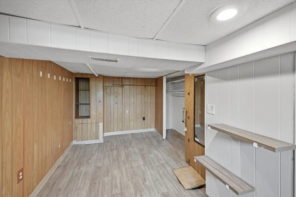 1015 Kruse Street West Saint Paul, MN 55118