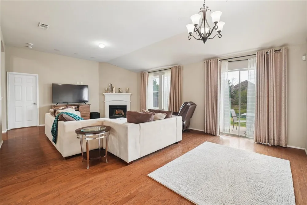 1010 Canterbury Drive Prosper, TX 75078