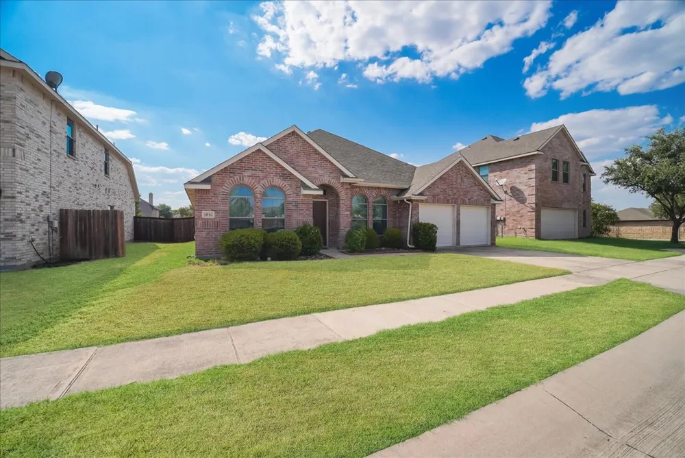 1010 Canterbury Drive Prosper, TX 75078