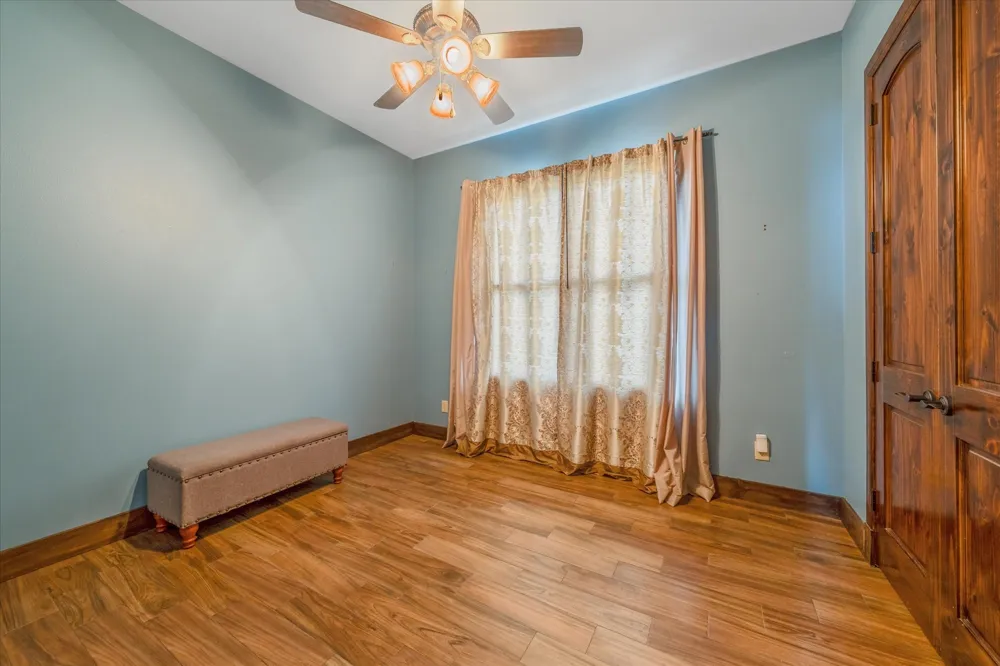 1160 The Shores Drive Corsicana, TX 75109