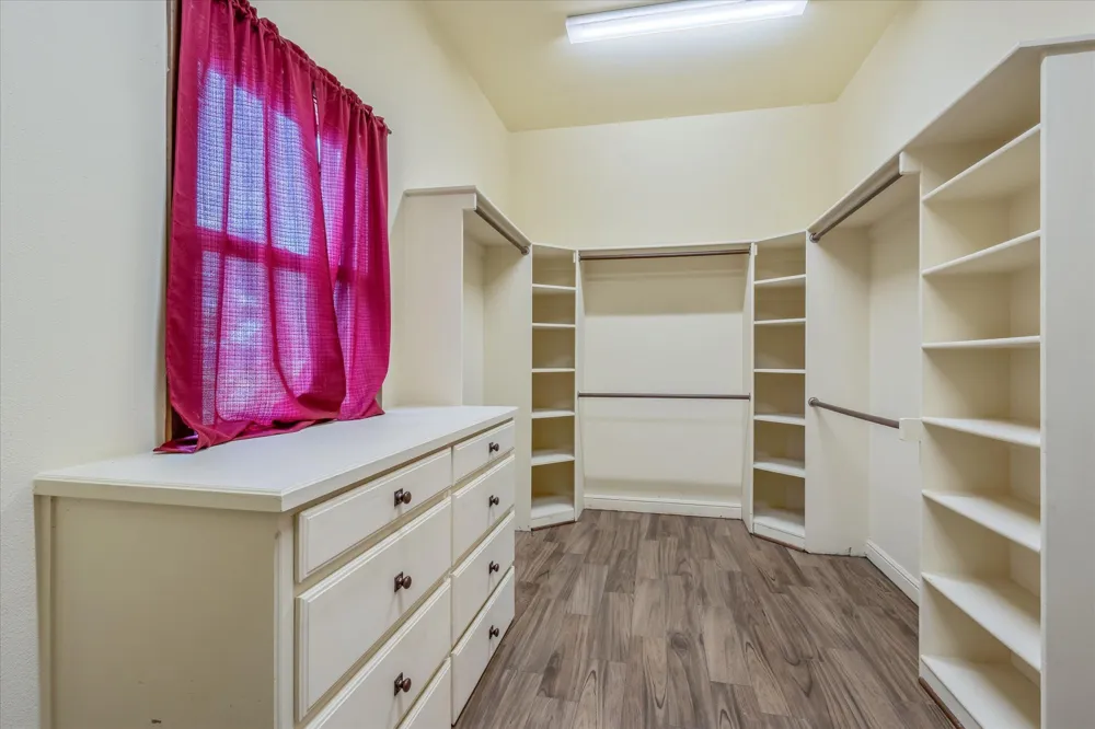 1160 The Shores Drive Corsicana, TX 75109
