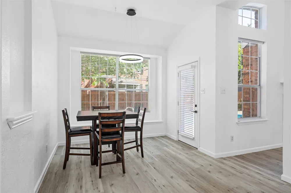 4201 Iron Lane Mansfield, TX 76063