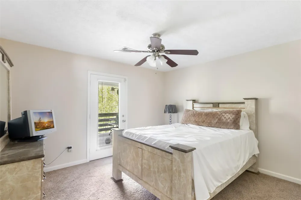 31 Timber Cove Lane Coldspring, TX 77331
