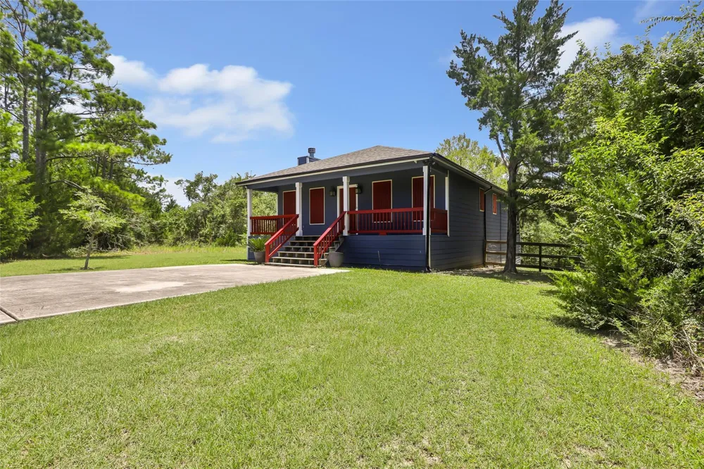 31 Timber Cove Lane Coldspring, TX 77331