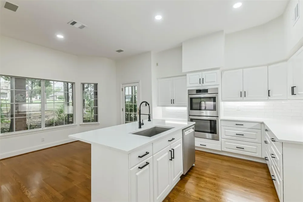 82 Broad Cove Lane Montgomery, TX 77356