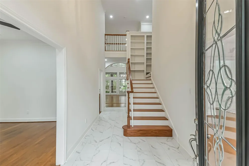 82 Broad Cove Lane Montgomery, TX 77356