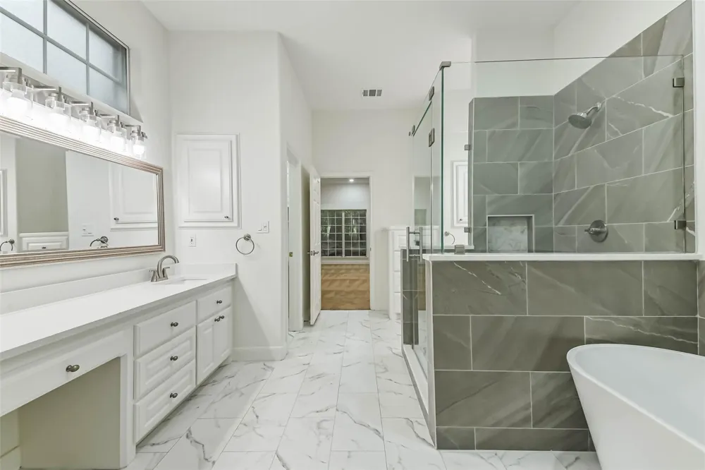 82 Broad Cove Lane Montgomery, TX 77356