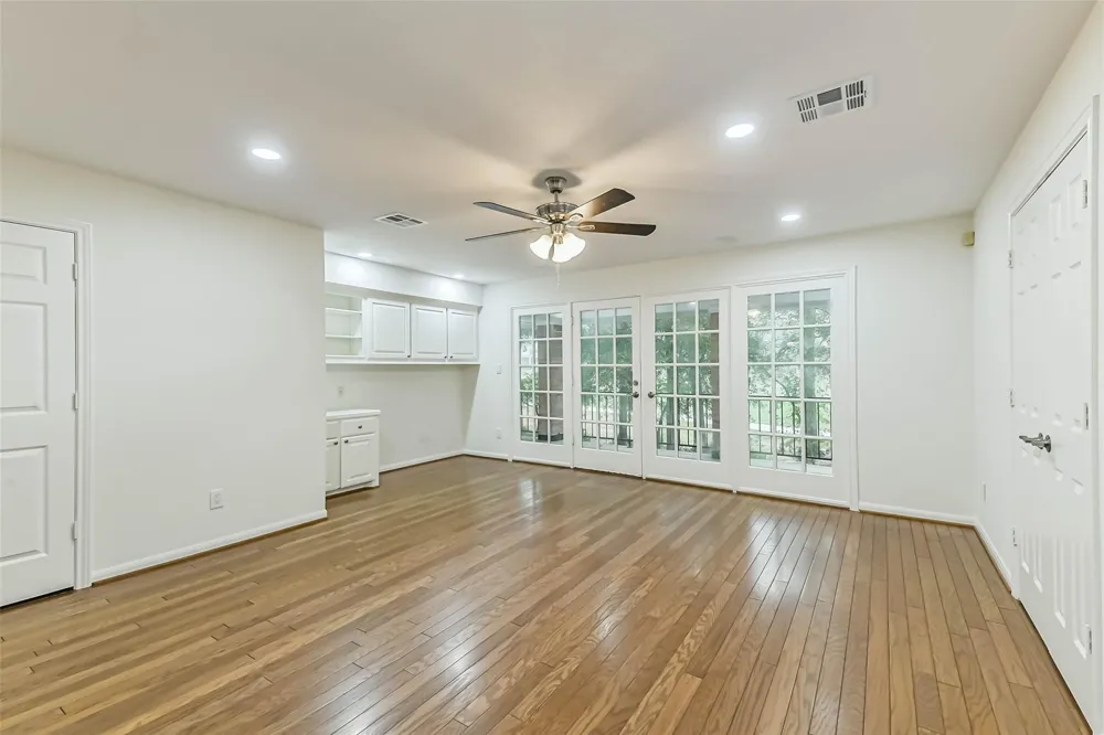 82 Broad Cove Lane Montgomery, TX 77356
